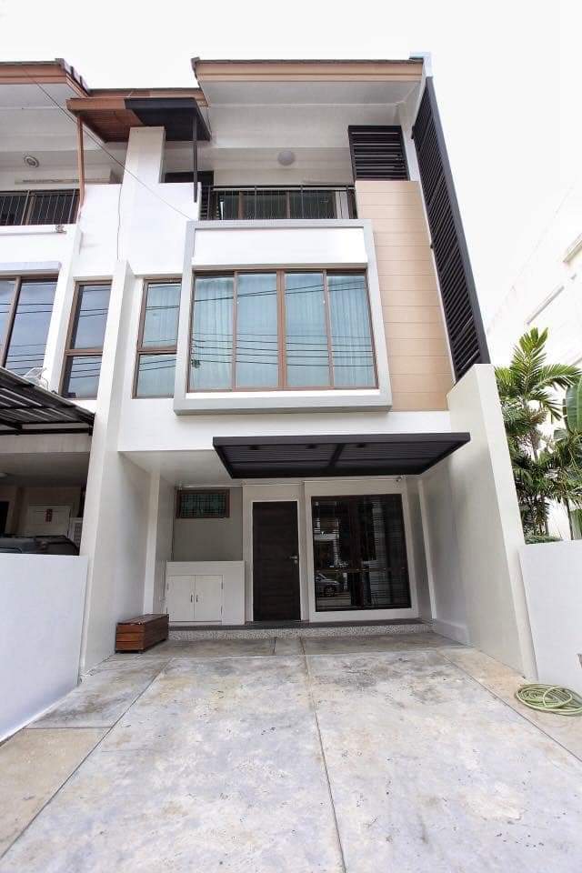 For RentTownhouseOnnut, Udomsuk : For rent, 3-storey townhouse, The Private Sukhumvit - Bang Chak, near BTS Bang Chak, 3 bedrooms, 4 bathrooms, beautiful house, ready to move in