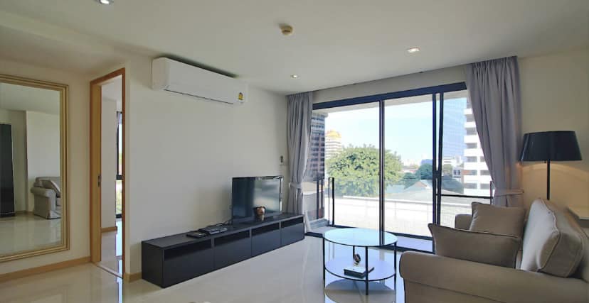 For SaleCondoSukhumvit, Asoke, Thonglor : For sale with tenant Socio Reference 61, 2 bedrooms, 2 bathrooms, 67 sq.m. DBC-4-S352