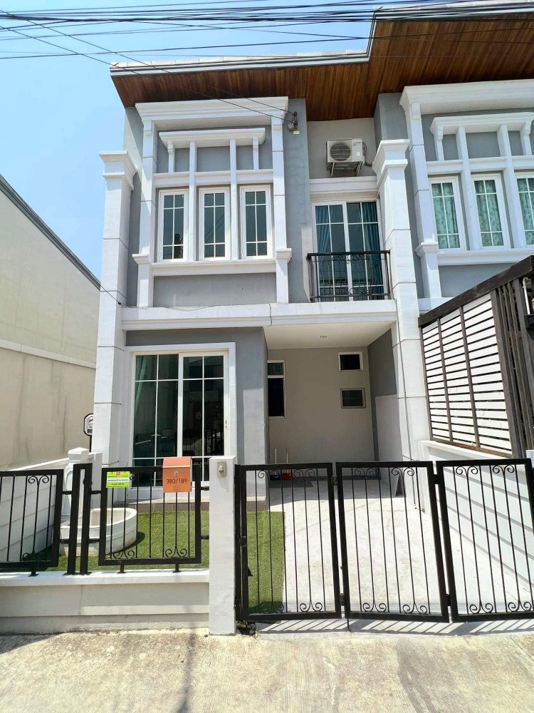 For SaleTownhouseLadkrabang, Suwannaphum Airport : For sale: Golden Town Village 3, Bangna-Suan Luang, corner house, 3 bedrooms, 2 bathrooms