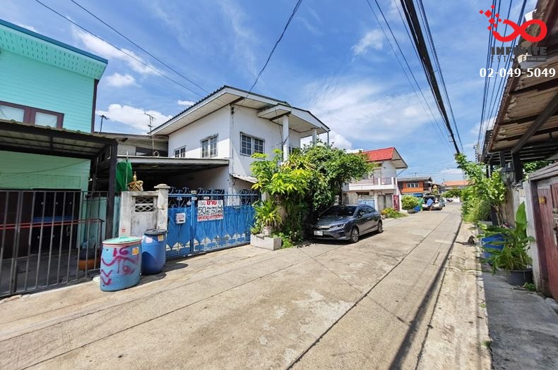 For SaleHouseKasetsart, Ratchayothin : For sale: 2-storey detached house, 50 square wah, Phahon Yothin Road, Soi Phahon Yothin 48, near the BTS Green Line