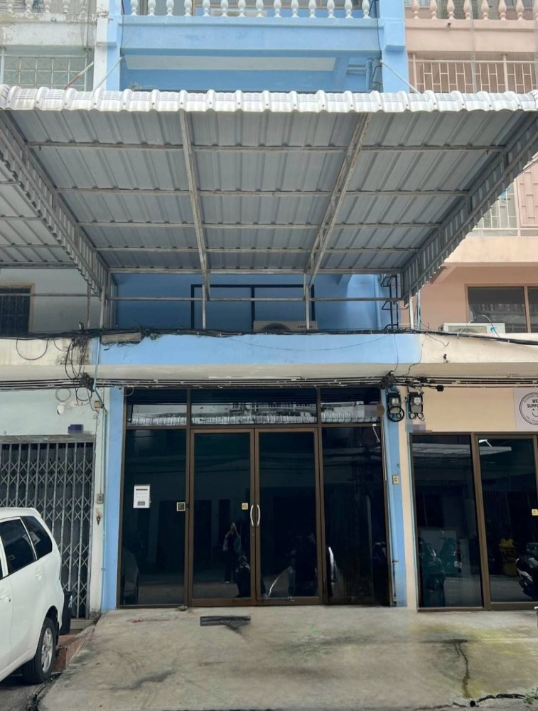 For RentHome OfficeOnnut, Udomsuk : Home office for rent, 4 floors, Soi Phumichit, entrance - exit Sukhumvit 48, approximately 900 m., near BTS Phra Khanong