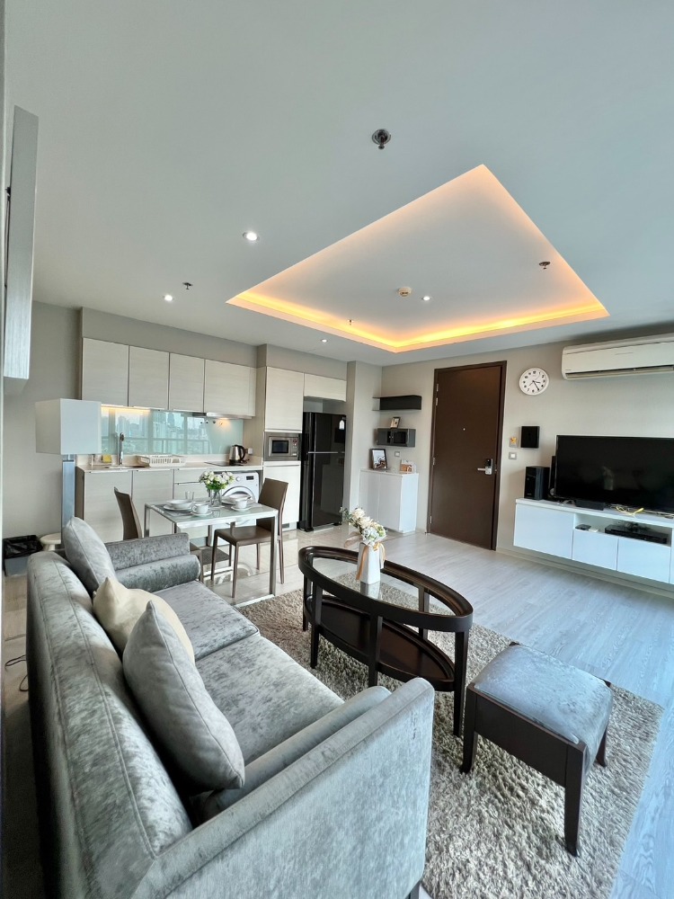 For RentCondoSukhumvit, Asoke, Thonglor : For rent, H condo sukhumvit43 38,000baht, 1bedroom, 49 sqm., BTS Phrom Phong (850 meters), near Thonglor, Sukhumvit, Asoke, RCA, Ratchada, Ekkamai, Rama9, medpark Sukhumvit, Samitivej, Piyavate, Bangkok Hospital, SWU