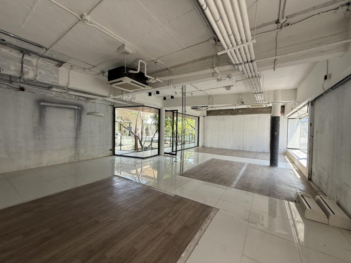 For RentRetailSukhumvit, Asoke, Thonglor : Phrom Phong Thonglor, space for rent, suitable for beauty salon, hair salon, service business