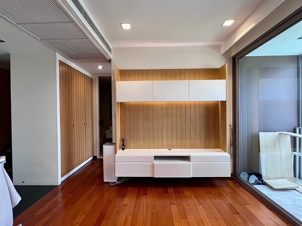 ขายคอนโดสุขุมวิท อโศก ทองหล่อ : Ashton Morph 38 ซอยสุขุมวิท 38 FOR SALE 2 beds 2 baths size 70 sq.m.