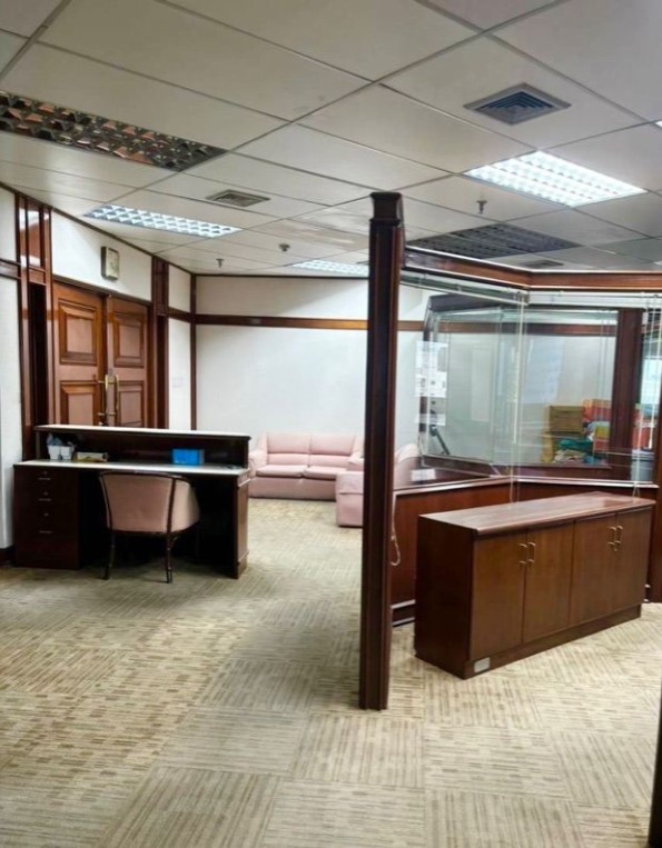 For RentOfficeSilom, Saladaeng, Bangrak : Office for rent, Charn Issara Tower I