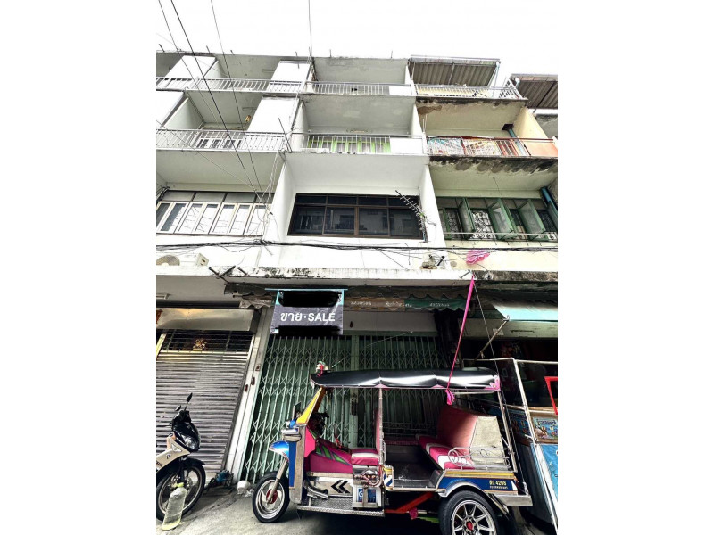 For SaleShophouseRama 8, Samsen, Ratchawat : Commercial building with roof terrace, Soi Luk Luang 1, Mahanak Intersection