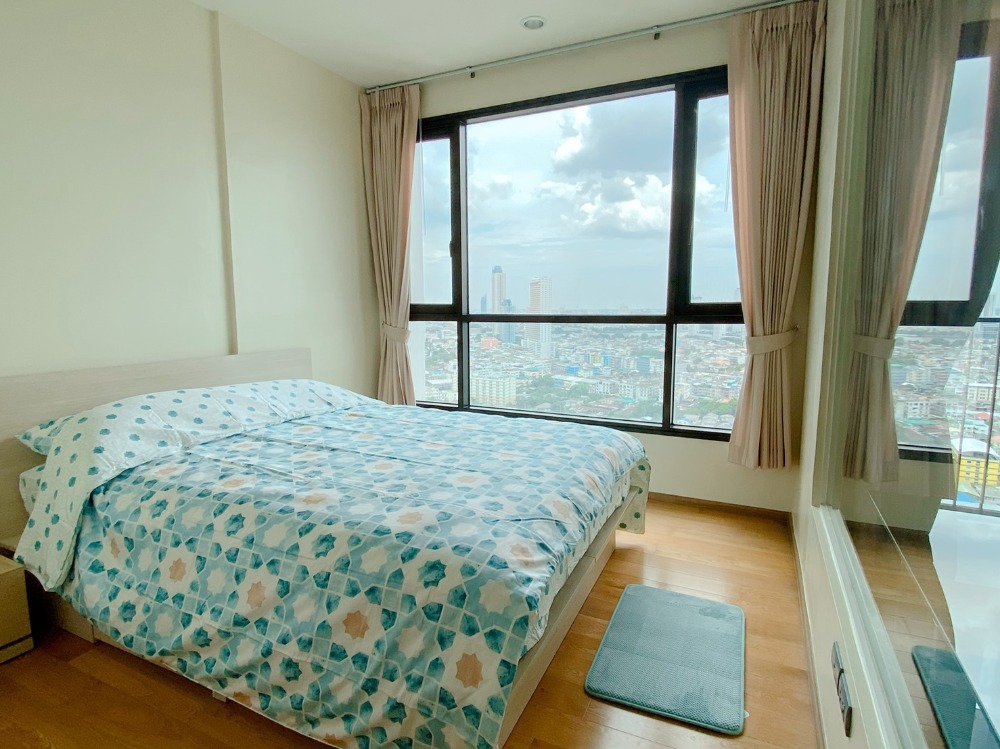 For RentCondoWongwianyai, Charoennakor : OMG1307  Nice “ Riverview “ 1 bedroom unit - Ready to move NOW 5-Sep-24  [ Fuse Sathorn - Taksin ]