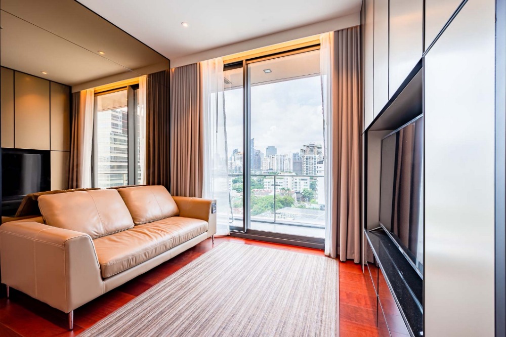 ให้เช่าคอนโดสุขุมวิท อโศก ทองหล่อ : Khun By Yoo : 1b1b 49SQM  nice room 65,000/month