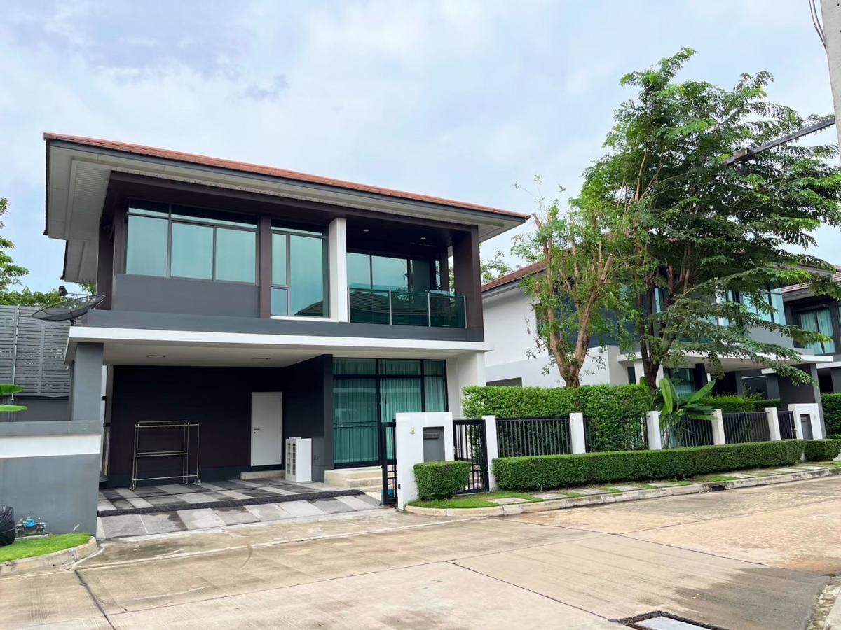 For RentHousePattanakan, Srinakarin : 🍒Rent - Setthasiri Krungthepkratha 1For rent - Baan Setthasiri Krungthepkratha 1 - 3 beds, 3 baths- 62 sq.w. - 165 sq.m. - 2 parking spaces- Conner house - Fully furnished with electronic equipment #Rent price at 80,000 per month ( 1 year contract) maphtt