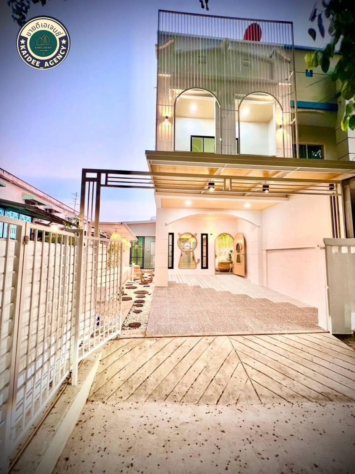 For SaleTownhouseNonthaburi, Bang Yai, Bangbuathong : 2-storey townhouse, Pichada Village, Ban Kluai Sai Noi, Purple Line, Khlong Bang Phai Station, Central Westgate, IKEA Bang Yai, Big C Bang Yai, Bang Yai Market, The Square Bang Yai