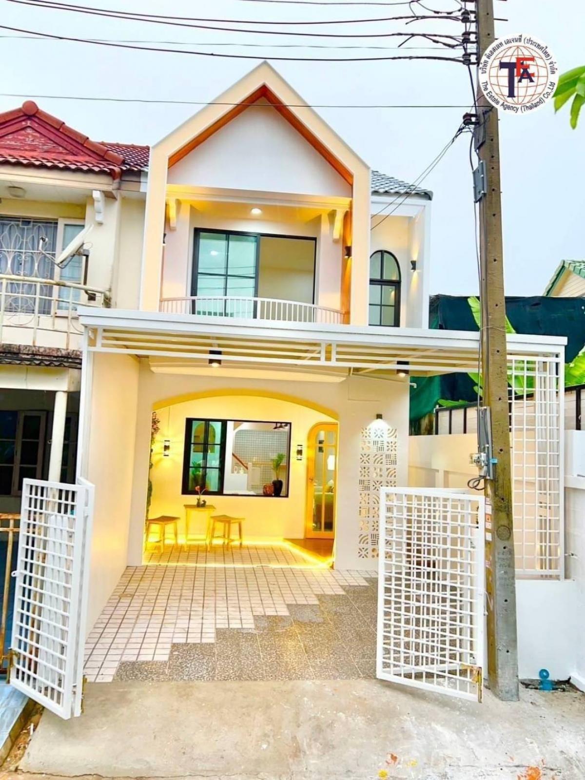 For SaleTownhouseNonthaburi, Bang Yai, Bangbuathong : For sale: 2-storey townhouse, Sirarom Village, Ban Kluai-Sai Noi Road, Phimonrat, Bang Bua Thong, Pathum Thani, Purple Line, Khlong Bang Phai, Central Westgate, Kanchanaphisek, Chaiyaphruek, Nakhon In, Kesomrat Hospital, Wat Lat Pla Duk School