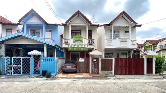 For SaleTownhousePinklao, Charansanitwong : Village Im-Amporn 2, Bang Chueak Nang, Taling Chan, urgent sale, 2.5-storey townhouse, area 25.50 sq m, good location, convenient transportation