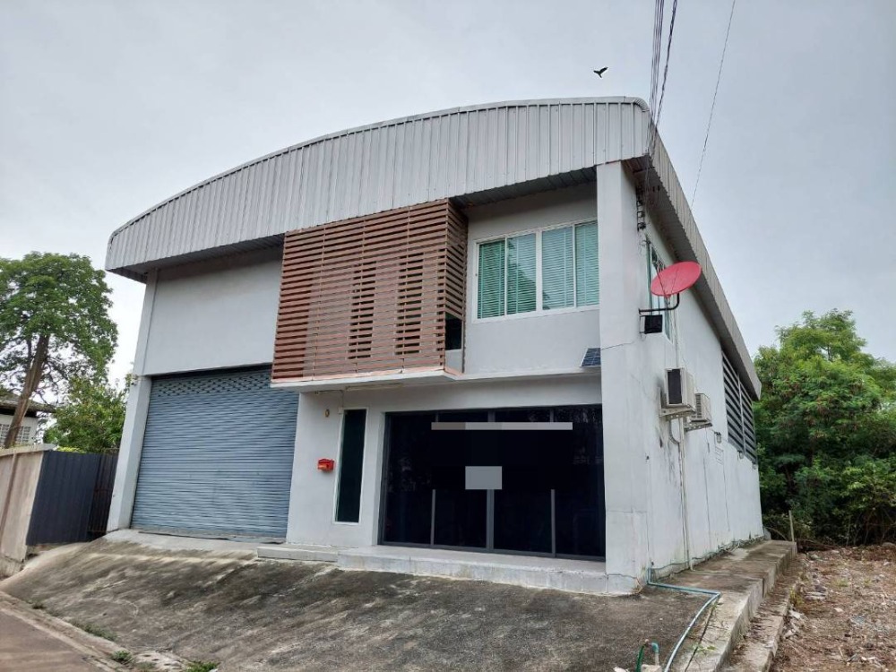 For RentWarehouseRama 2, Bang Khun Thian : Warehouse for rent with office, area 330 square meters, behind Central Rama 2, Soi Rama 2 Soi 54, ready to use, six-wheel trucks can enter and exit, suitable for online business.