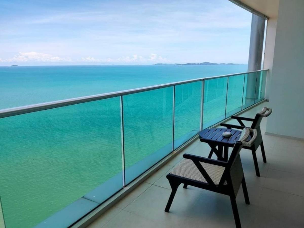 For RentCondoPattaya, Bangsaen, Chonburi : Penthouse 5 BR with Private beach 🌊 Mövenpick Residence Pattaya