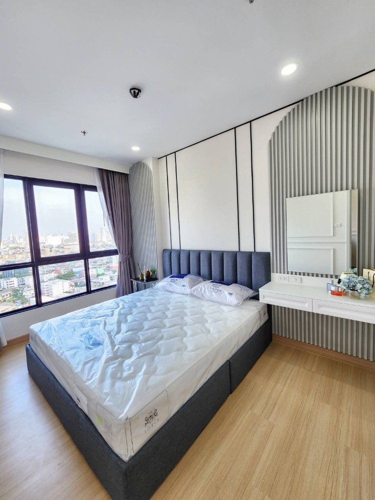 For RentCondoWongwianyai, Charoennakor : Supalai Loft Prajadhipok Wongwian Yai 2 bedroom condo for rent near BTS wongwianyai