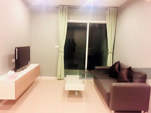 For SaleCondoLadprao101, Happy Land, The Mall Bang Kapi : Condo for sale: Happy Condo Lat Phrao 101, size 65 sq m, 2 bedrooms, 2 bathrooms, Building C, 3rd floor, price includes furniture.