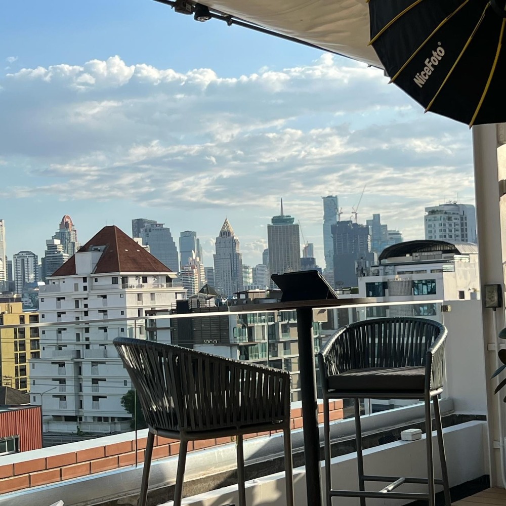 For RentRetailSukhumvit, Asoke, Thonglor : Rooftop space for RENT with fully furnished in Sukhumvit Soi 2