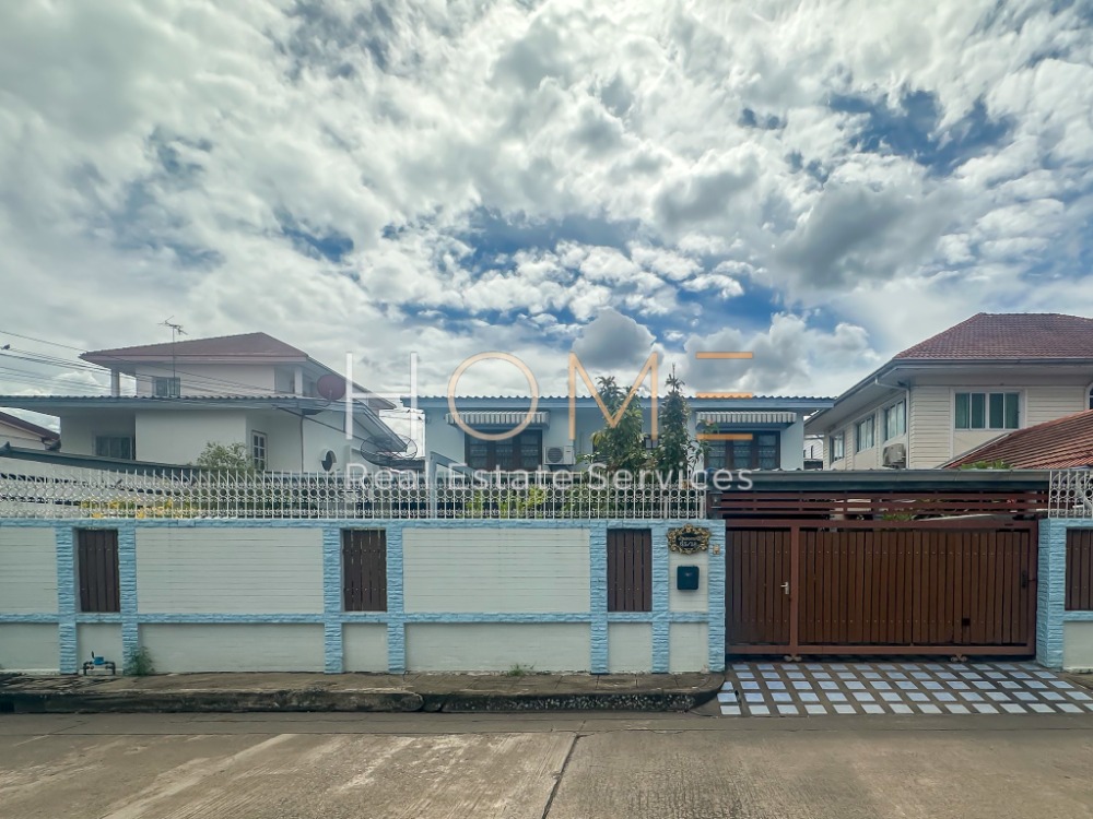 For SaleHouseKaset Nawamin,Ladplakao : Single house, Sena Niwet Project 1 / 5 bedrooms (FOR SALE), Sena Niwet Project 1 / Detached House 5 Bedrooms (FOR SALE) KARN134