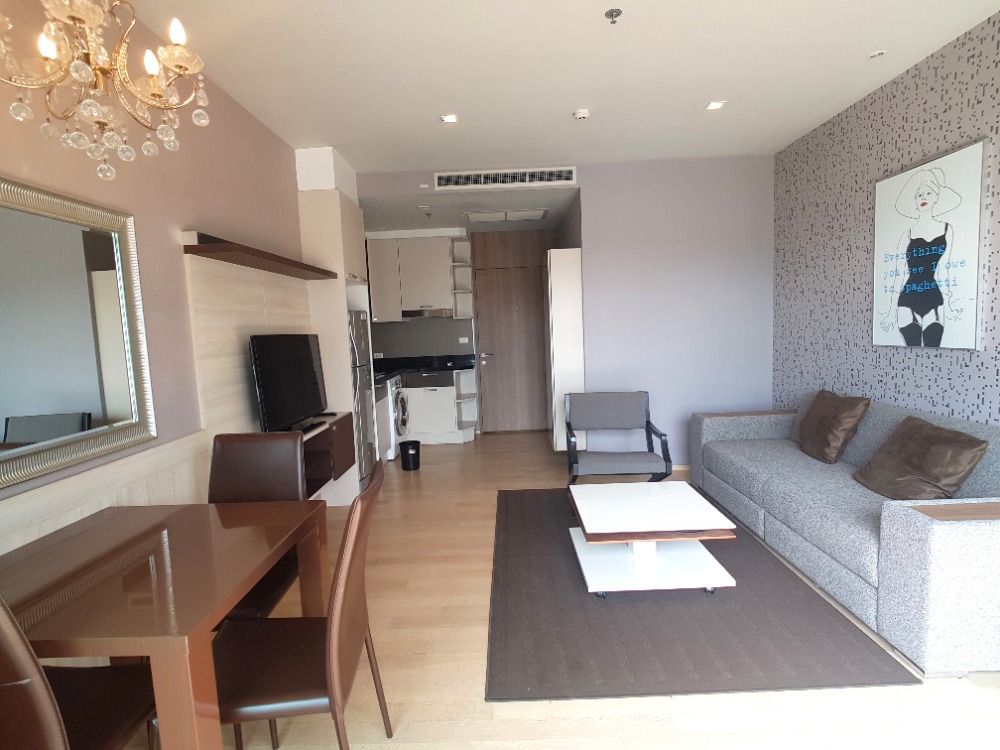 For RentCondoSukhumvit, Asoke, Thonglor : Condo for rent Noble Refine 56 sqm near BTS Phrom Phong