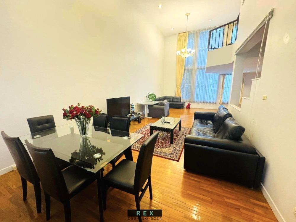 For RentTownhouseSukhumvit, Asoke, Thonglor : For rent Townhome Townhome Baan Klang Krung Thonglor (Baan Klang Krung Thonglor) - 4 bedrooms, 400 sq m. Thonglor (Sukhumvit 55)