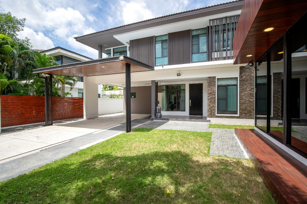 For SaleHouseChaengwatana, Muangthong : For sale: 2-storey detached house, modern style house, built-in throughout the house, Nantawan Village, Chaengwattana - Ratchaphruek (Nantawan Changwattana - Rajapreuk), 114.5 sq m., Chaiyaphruek Road, Pak Kret District, near Rama IV Bridge