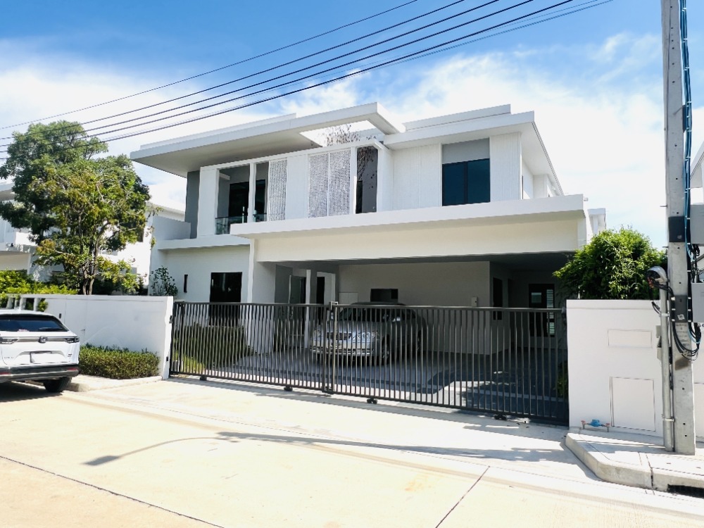 For SaleHouseSamut Prakan,Samrong : For sale Mantana Bangna Km.15 : Mantana Bangna Km. 15 house