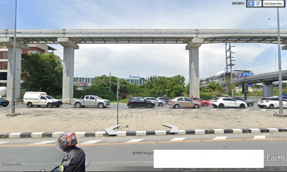 For SaleLandPattanakan, Srinakarin : S-LSKR101 Land for sale, Sri Udom intersection, next to MRT, next to Srinakarin Road, size 4 rai 2 ngan, 704.6 million, 063-759-1967