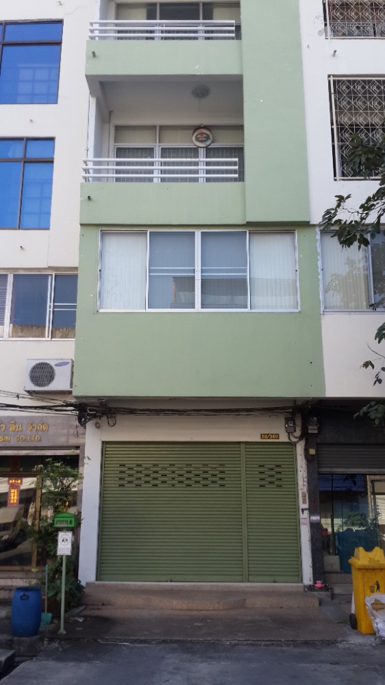 For RentShophouseMin Buri, Romklao : Beautiful Office with big and free car parking space for Rent on Ramkhamhaeng 140 Road – Direct from Owner (Agents Welcome):