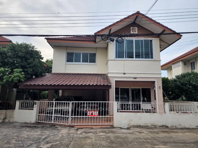 For SaleHouseAyutthaya : Urgent sale, 2-storey detached house, area 53.7 sq.w., Tuangthong Village, Phu Khao Thong, beautiful house ready to move in, shady atmosphere, near Phu Khao Thong pagoda, convenient transportation, Phra Nakhon Si Ayutthaya District, Ayutthaya Province