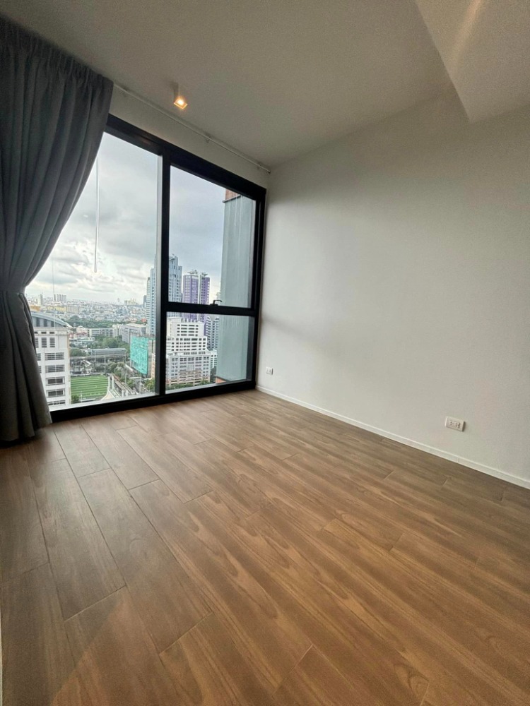 For SaleCondoSilom, Saladaeng, Bangrak : Property code Bh0448 The Loft Silom, room size 45.9 sq m., 1 bedroom, 1 bathroom, 21st floor