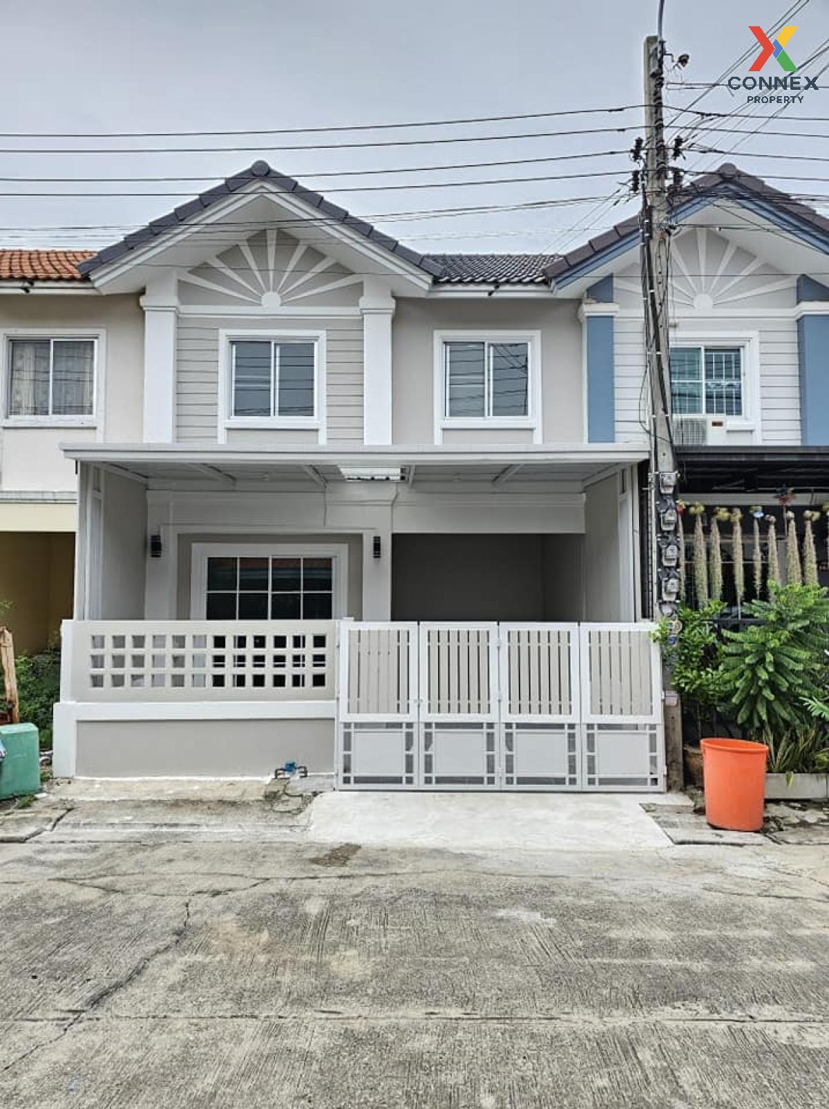 For SaleTownhouseNonthaburi, Bang Yai, Bangbuathong : For Sale Townhouse/Townhome  , Baan Pruksa 33 Bangbuathong , nice view , Bang Khu Rat , Bang Bua Thong , Nonthaburi , CX-103792