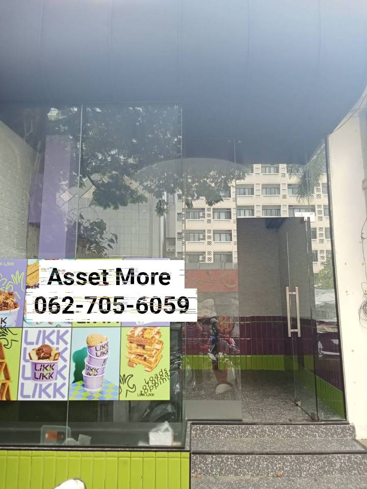 For RentShophouseSukhumvit, Asoke, Thonglor : For rent: space for opening a shop (Thonglor), size 9 square meters, width 3 meters, depth 3 meters, near Thonglor BTS, Watthana District