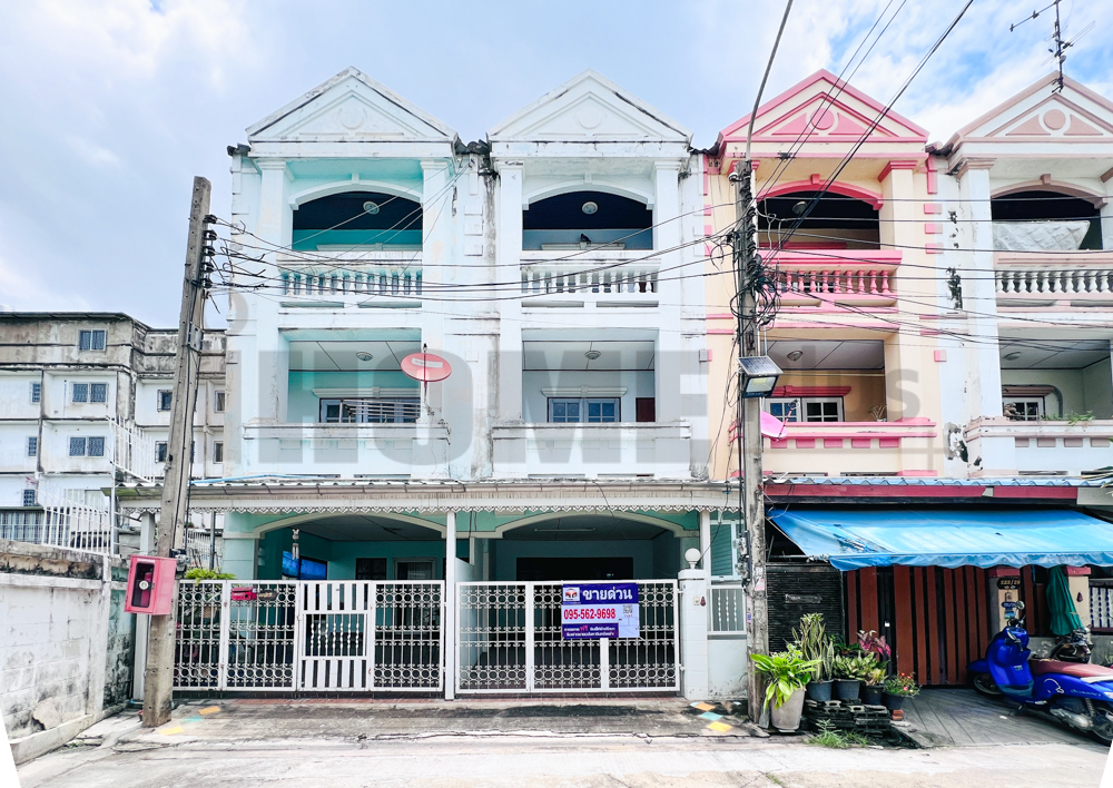 For SaleTownhouseNonthaburi, Bang Yai, Bangbuathong : 3-storey townhouse, Laphawan 1, Bang Bua Thong (behind Kasikorn Bank), on Bang Kruai-Sai Noi Road, near Central