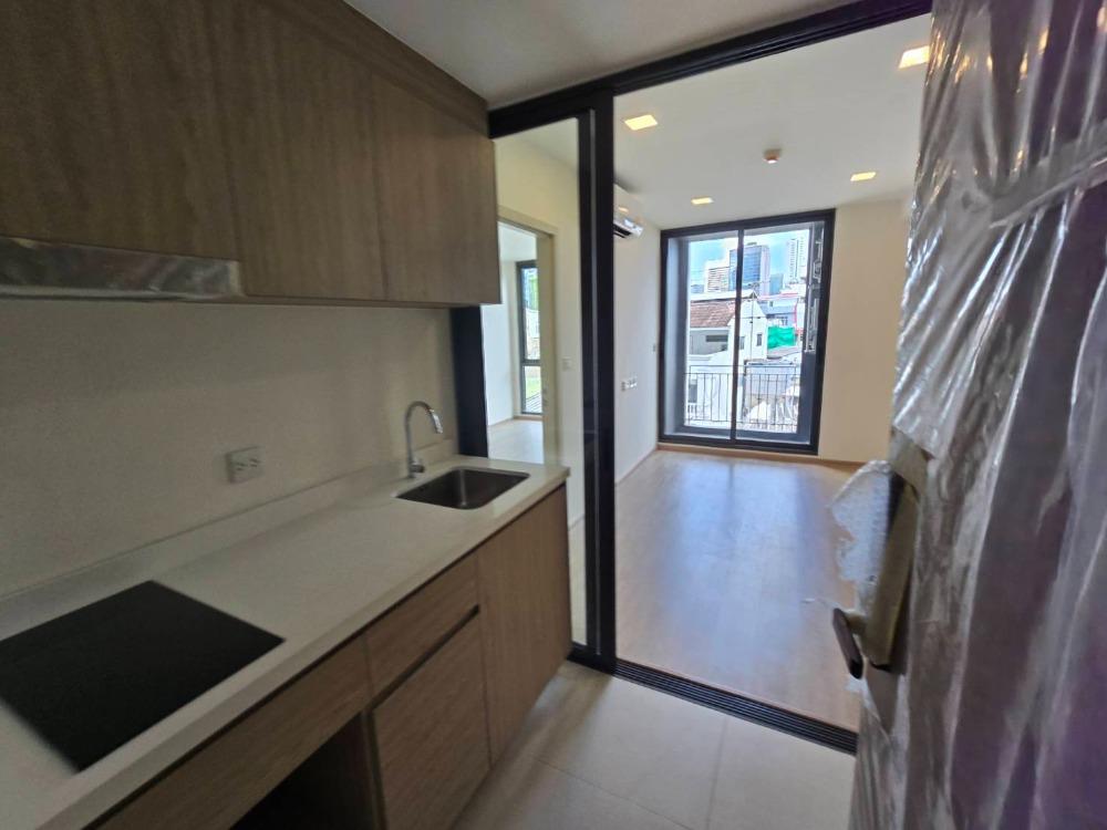 For SaleCondoSiam Paragon ,Chulalongkorn,Samyan : Urgent The nest chula, buy directly from the project, 36.44.sq.m. 1bed only, Price 5.79mb. Call 0957615782