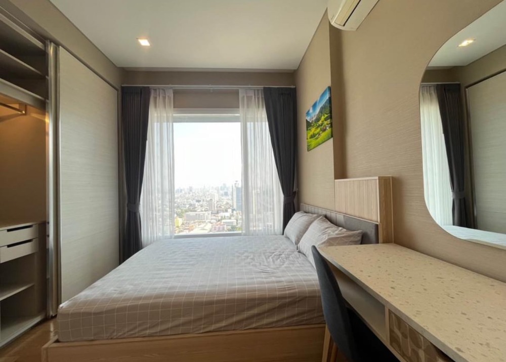 For RentCondoLadprao, Central Ladprao : For rent, cheap price, Condo The Saint Residences 1-Bed, high floor, beautiful room