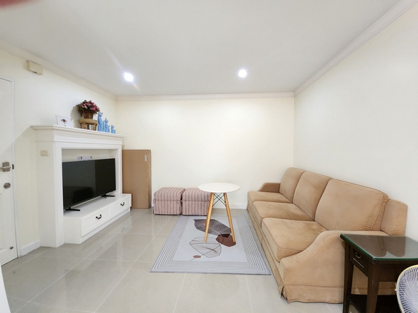 For RentCondoThaphra, Talat Phlu, Wutthakat : Condo Metro Park for rent, size 57 square meters, 2 bedrooms, fully furnished, open view, recently renovated.