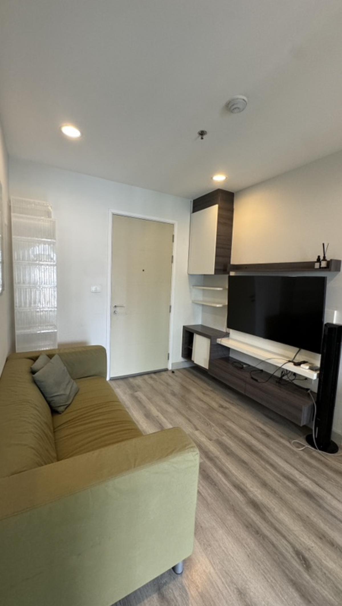 ให้เช่าคอนโดสาทร นราธิวาส : Centric Sathorn-St.Louis | For Rent | Corner Unit | Good Condition