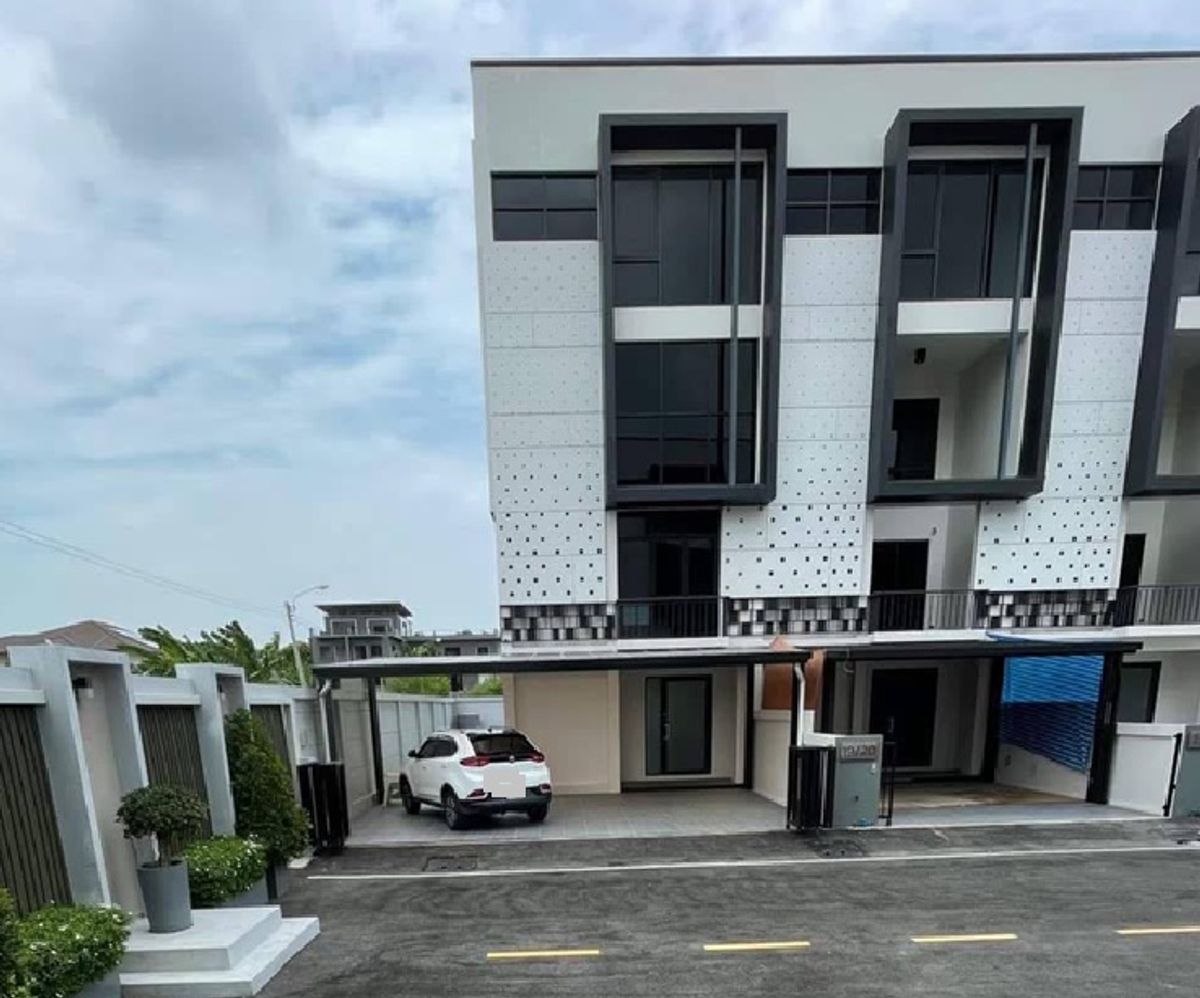 For RentHome OfficeYothinpattana,CDC : For Rent Office building for rent/office 4.5 floors Nirvana project Kaset-Nawamin Road next to Lertlah School / usable area over 363 square meters, air-conditioned on every floor / with office furniture / good location, on the main road, near the expressw