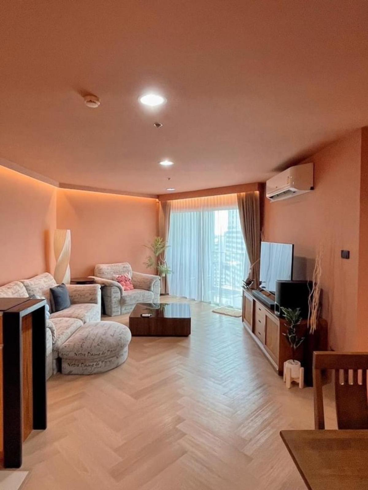 For SaleCondoRama9, Petchburi, RCA : 📢👇 For sale / rent at Belle Grand Rama9 one of the most highly demand for Expat, worth for investment place in Rama 9 with good price, good location , fully funished, only about 5 mins walk to MRT Rama 9, Central Plaza, G Tower.