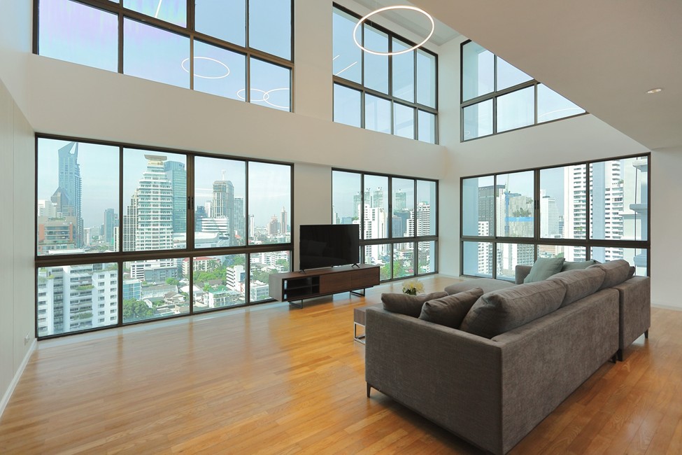 For RentSukhumvit, Asoke, Thonglor : Duplex style apartment at Phrom Phong 蓬鹏复式公寓出租 ** No Co-Agents **