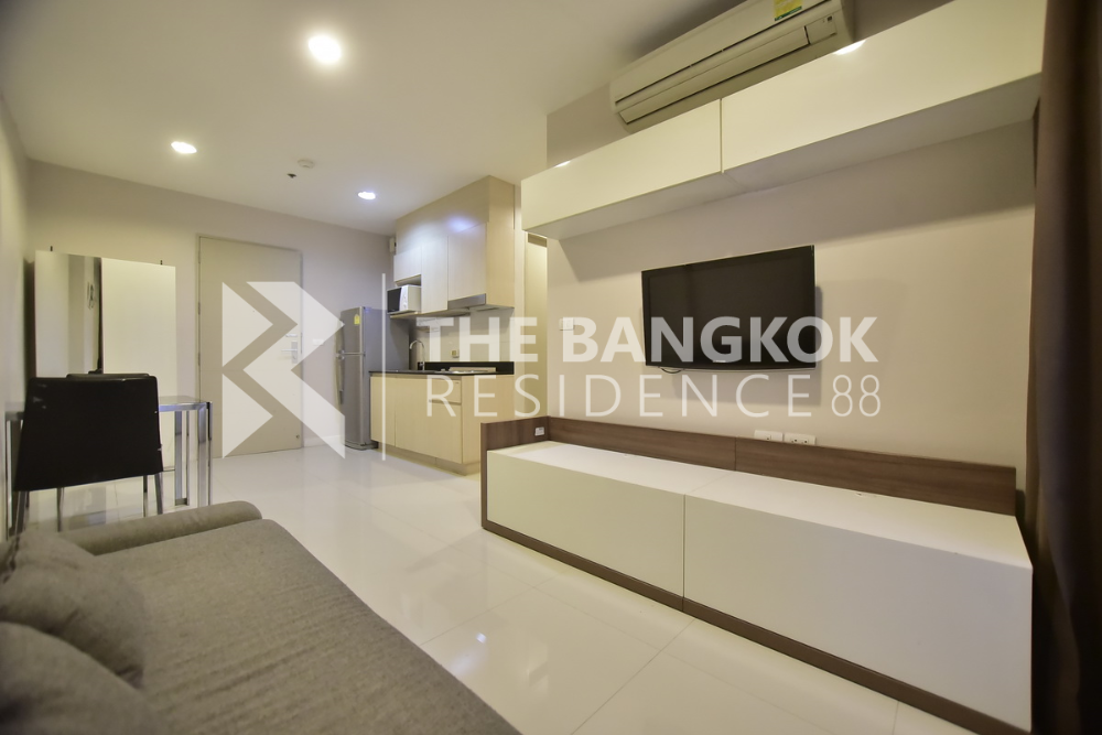 For RentCondoRatchadapisek, Huaikwang, Suttisan : Ideo Ratchada-Huaykhwang, 2 bed 2 bath, size 62 sq m., price 25,000 baht, call 093-6292247 Nat