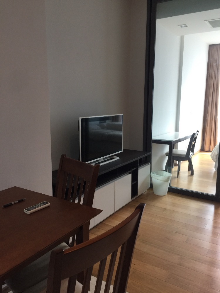 For SaleCondoNana, North Nana,Sukhumvit13, Soi Nana : Best Price!! Beautiful room, good condition, east facing, price much lower than the market.