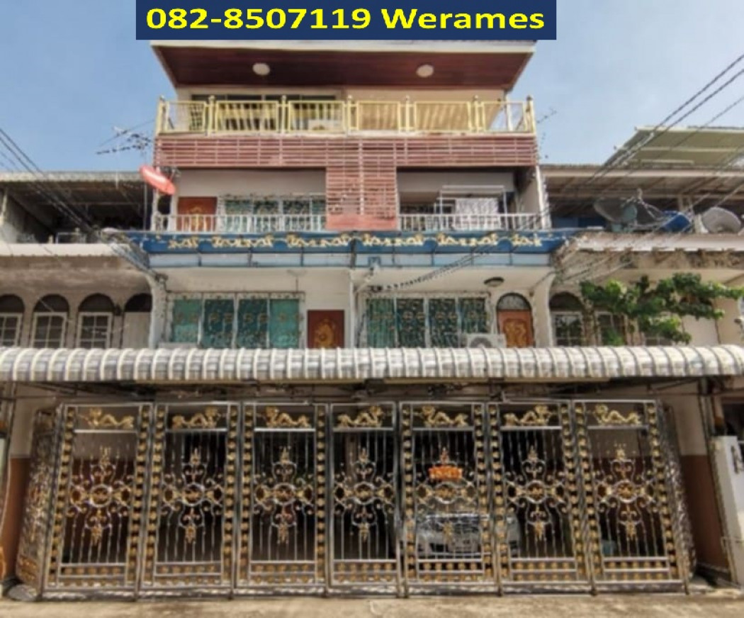 For SaleTownhouseRama 8, Samsen, Ratchawat : For sale: Townhouse, good location in the heart of Bangkok, Dusit District, Bangkok, area 40 sq m., 600 sq m., 9 bedrooms, 6 bathrooms, parking for 3 cars.