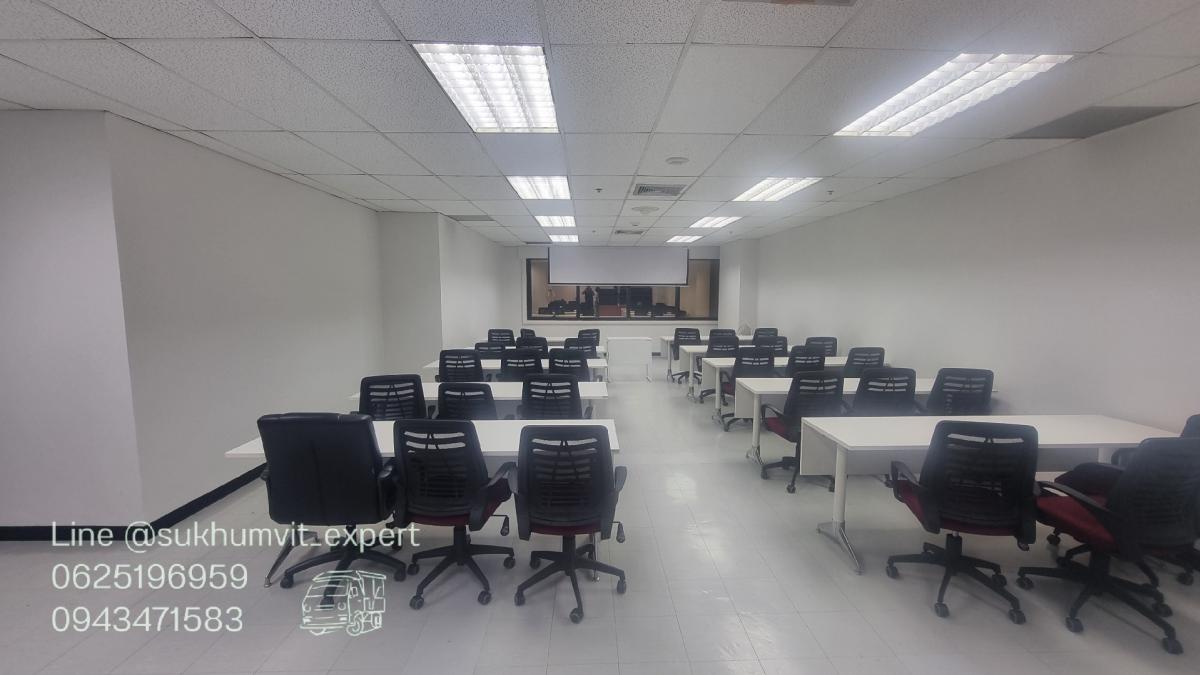 For RentOfficeSukhumvit, Asoke, Thonglor : Asoke Montri Office for rent 101.75 sq m, beautiful room, parking available, good location, easy to find food.