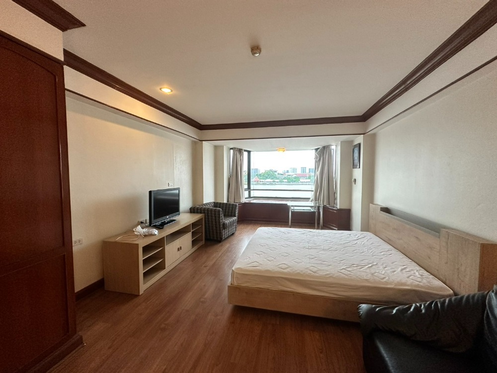 For RentCondoYaowarat, Banglamphu : Condo STUDIO ROOM ready to move in, Chao Phraya River view