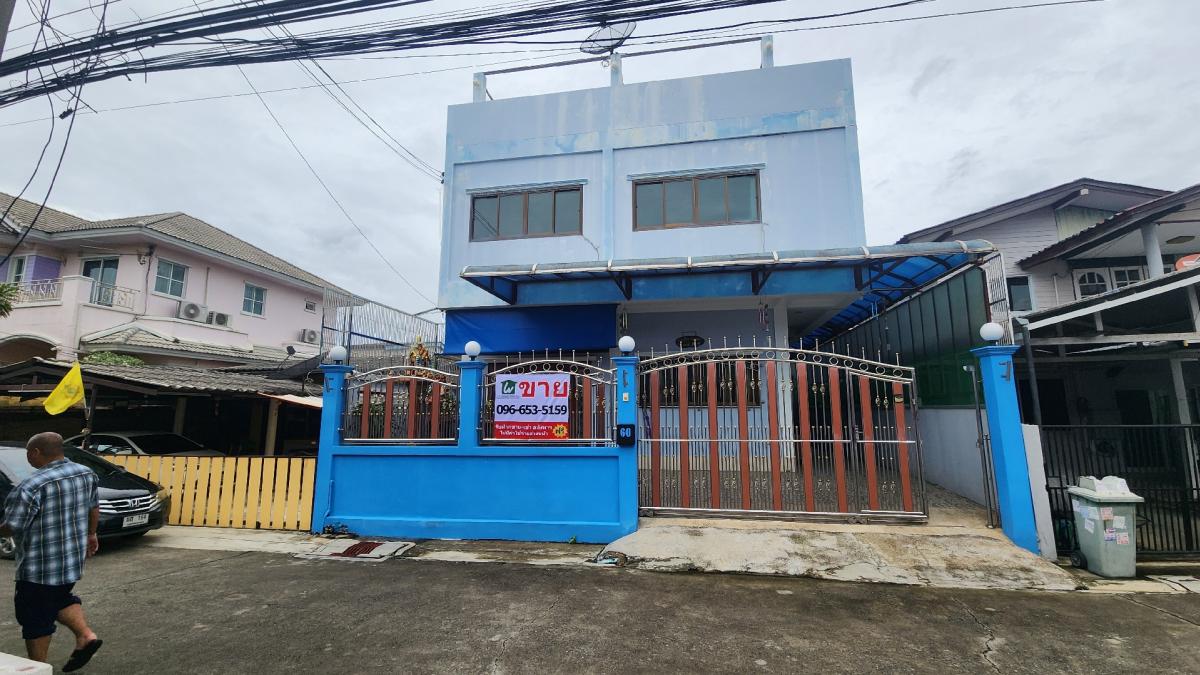 For SaleHouseLadkrabang, Suwannaphum Airport : Single house for sale, ready to move in, very cheap price 🔥 Soi Chaloem Prakiat Rama 9, Soi 14, Intersection 29, selling price 3,650,000.00 baht