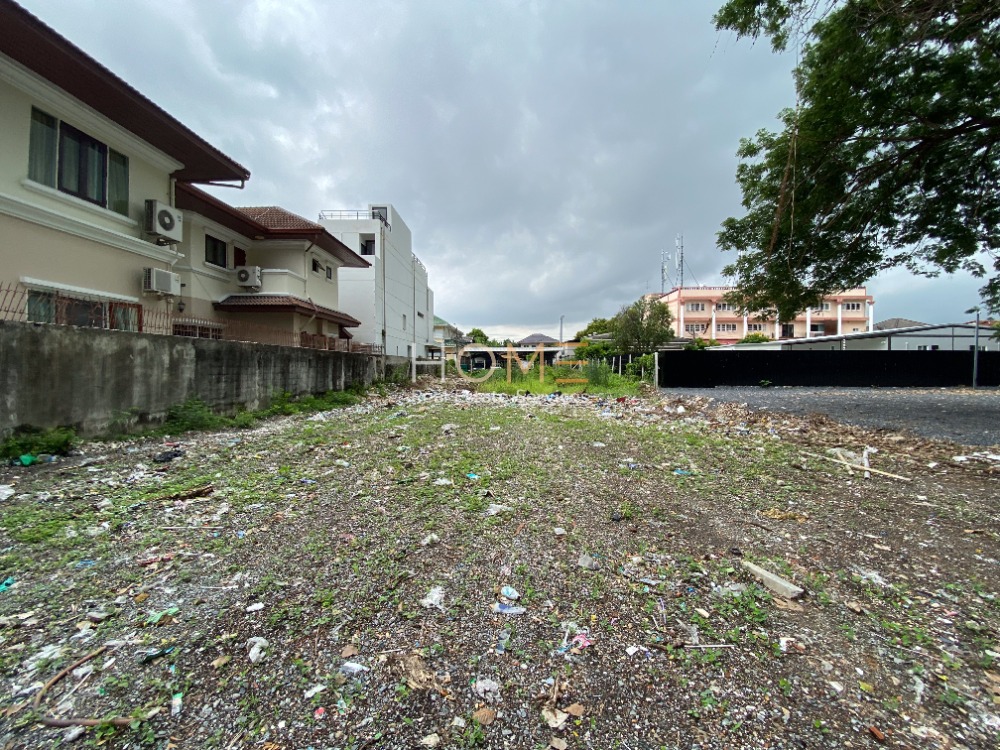 For SaleLandChaengwatana, Muangthong : Land with road access on 2 sides, both front and back ✨ Land Ngamwongwan 47 / (SALE), Land Ngamwongwan 47 / (SALE) FAH156