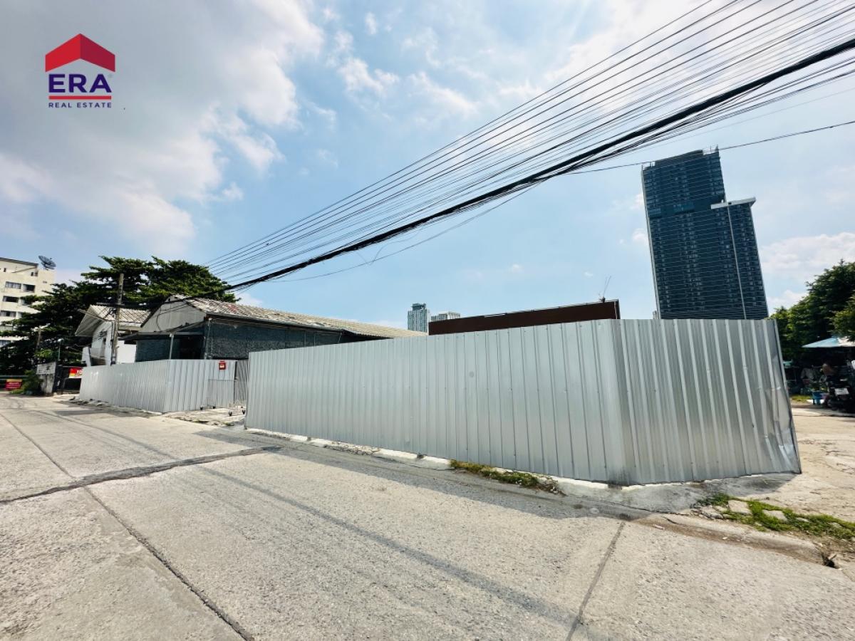 For RentLandOnnut, Udomsuk : Land for rent with warehouse, area 1-2-03 rai, Soi Khwanchan 2, On Nut Road, Suan Luang Subdistrict, Suan Luang District, Bangkok.