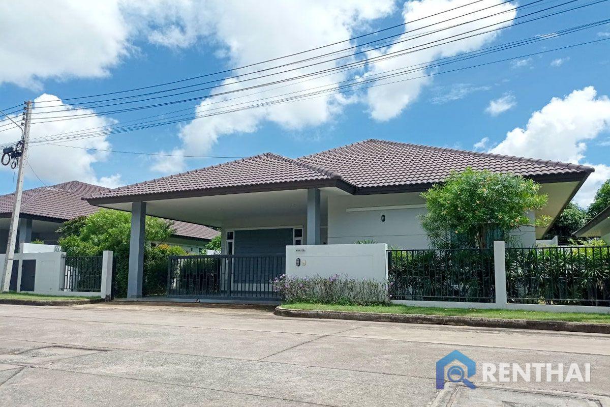 For SaleHousePattaya, Bangsaen, Chonburi : Ready to move in modern design house in Pattaya