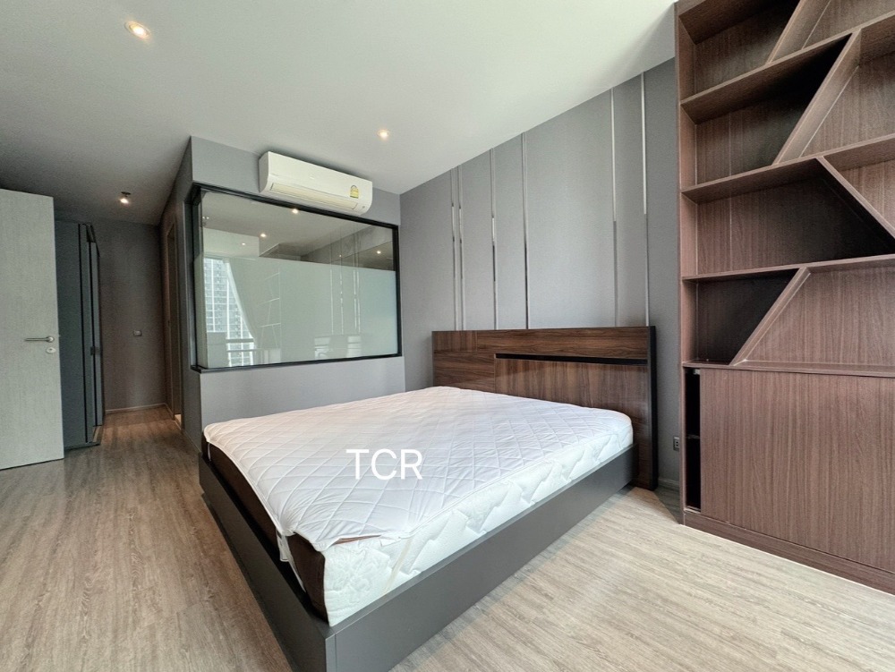 For RentCondoSukhumvit, Asoke, Thonglor : Vacant room, ready to move in, RHYTHM Ekkamai, 2 bedrooms, 2 bathrooms, size: 70 sq m., good location, near BTS Ekkamai